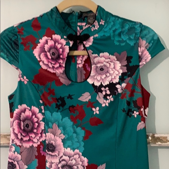 Kimono Style Dress - Picture 3 of 7